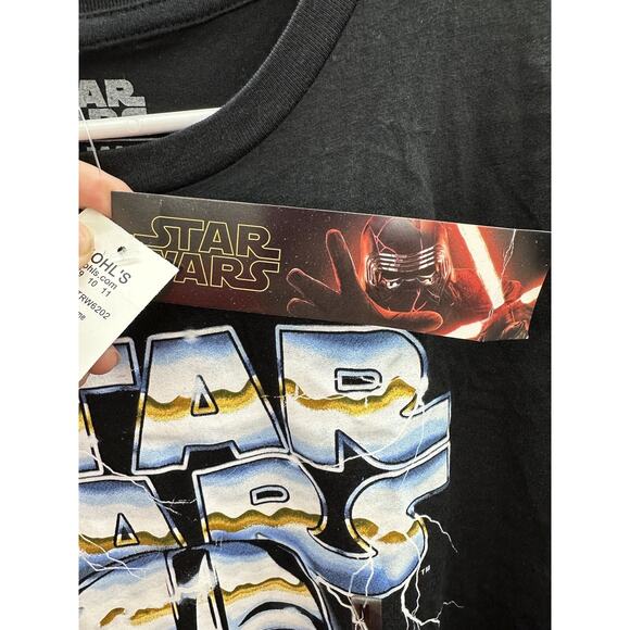 Star Wars Disney Mens Shirt Medium Blak Graphic Short Sleeve NWTs Darth Vader - Picture 5 of 13